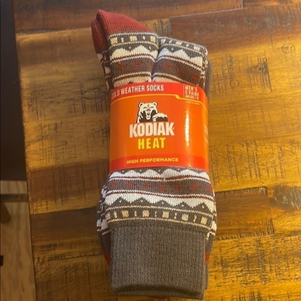 Kodiak Heat Men's Red and Gray Patterned Socks